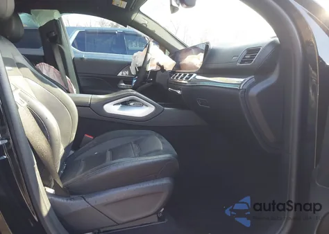 2022 Mercedes-Benz Amg Gle 53 Coupe 4Matic z USA, uszkodzony, nr VIN 4JGFD6BB8NA816306